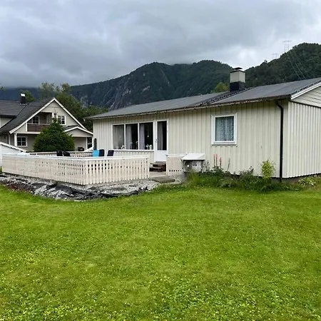Fjordtun By Eresfjord - House With A Beautiful View!